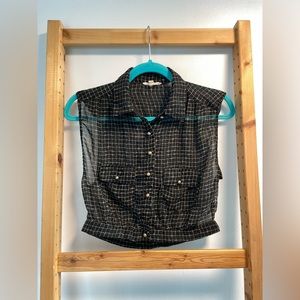 🌸Black Sleeveless Crop Top